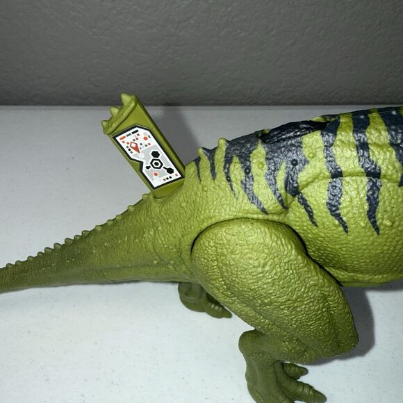 Jurassic World Roarivores CERATOSAURUS Dino Rivals Dinosaur Figure Green - Picture 5 of 6